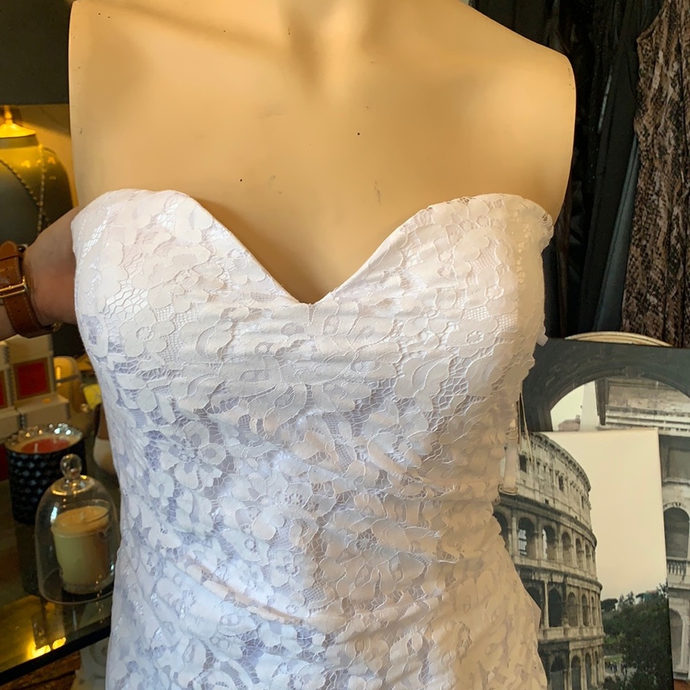 Weddings and more dress size M.
